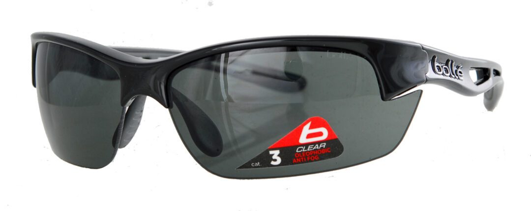 Stylish wraparound sunglasses design