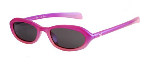 Fashionable eyewear with dark lenses