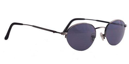 Stylish round-frame sunglasses